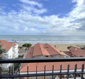 Nowoczesne mieszkanie z widokiem na morze w Silvi – 100 m od plaży