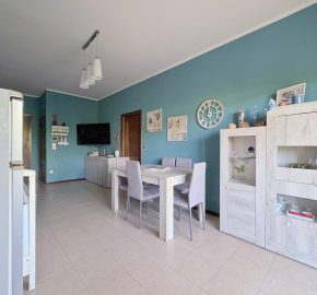 Apartament z dużym tarasem i miejscem postojowym – 600 m od plaży | Silvi Marina | 70 m²