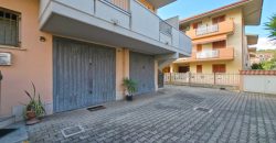 Apartament z tarasem i widokiem na morze w Silvi Marina – 133 m², 4 sypialnie, garaż