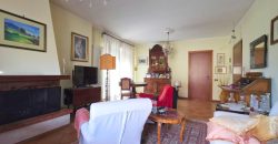 Apartament z tarasem i widokiem na morze w Silvi Marina – 133 m², 4 sypialnie, garaż