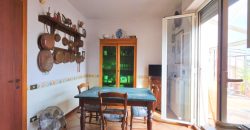 Apartament z tarasem i widokiem na morze w Silvi Marina – 133 m², 4 sypialnie, garaż