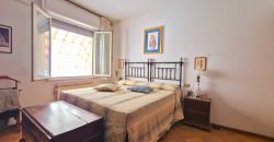 Apartament z tarasem i widokiem na morze w Silvi Marina – 133 m², 4 sypialnie, garaż